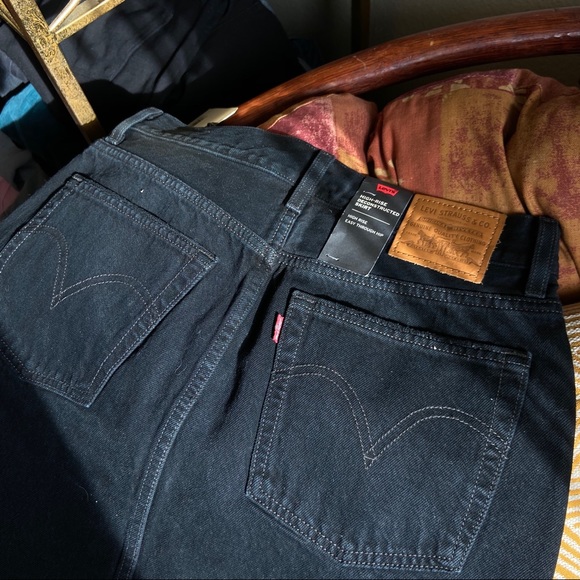 Levi's Black Denim Skirt - Picture 5 of 7